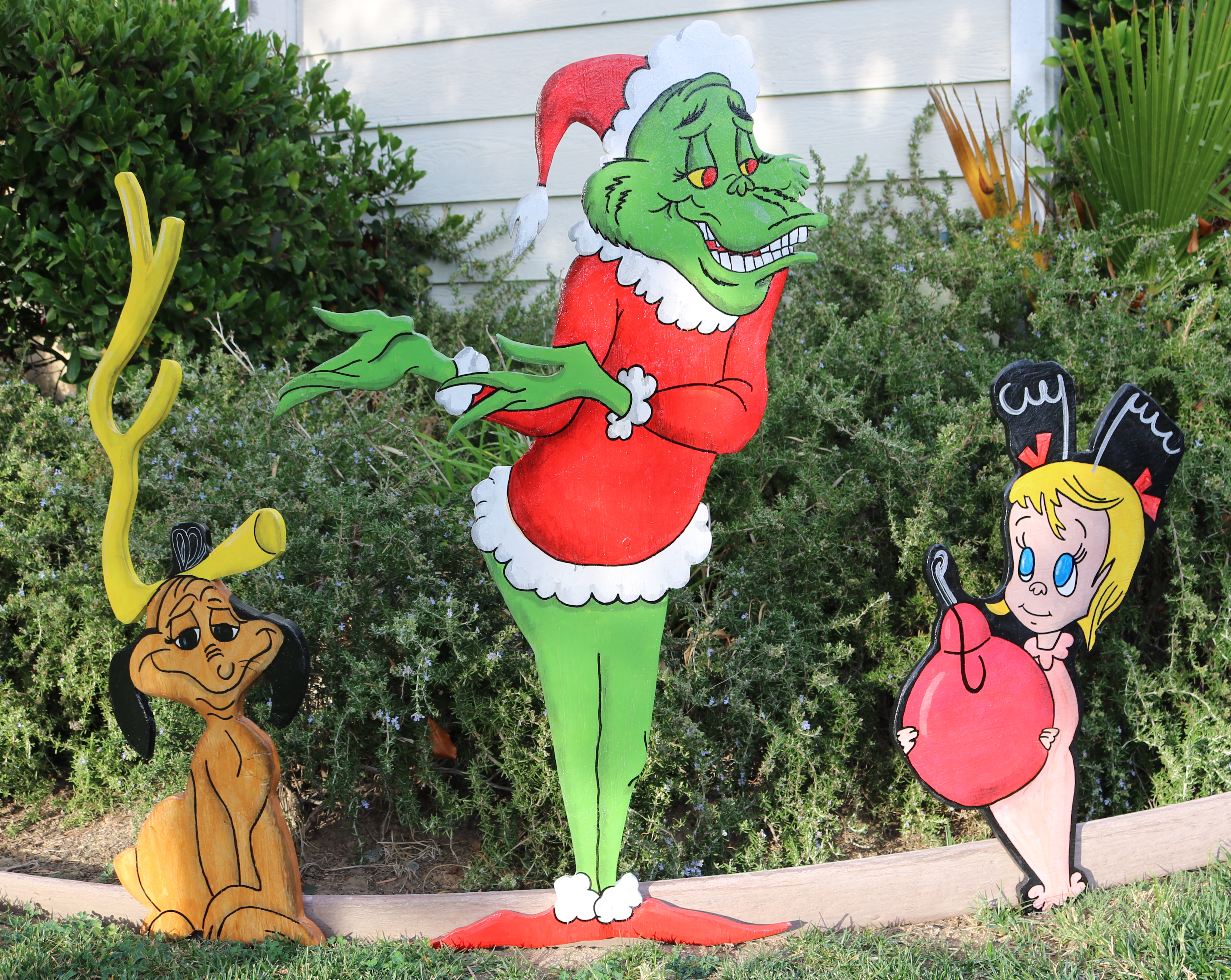 GRINCH, MAX & CINDY LOU WHO CHRISTMAS LAWN ART YARD